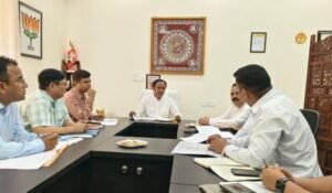 Dr.-Dhan-Singh-Rawat.jpg