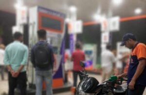 E0A4AAE0A587petrol-pump.jpg
