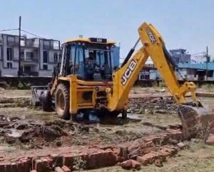 jcb-1.jpg