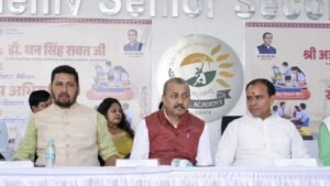 25-kroad-bchchon-ke-spnon-ka-bhaart-karykrm-ke-tht.jpg
