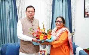mukhymantree-dhamee-se-vidhansbhaa-adhyksh-ritu-khandoodee-bhooshhan-ne-kee.jpg