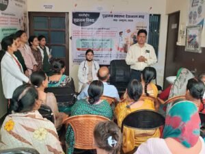 rishhikesh-men-bujurgon-ke-lie-nihshulk-svasthy-shivir-25-se.jpg