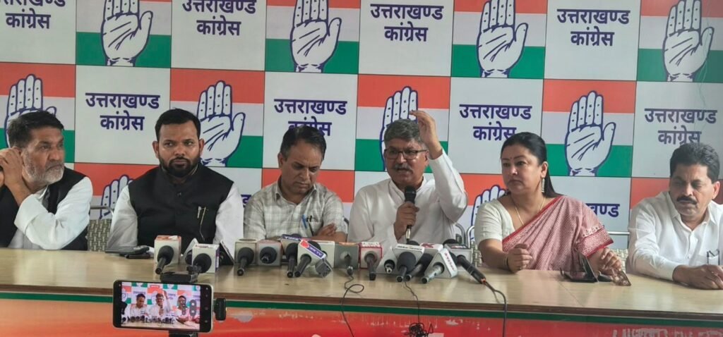 uttrakhand-men-esaaeeaar-pr-siyasee-ghmasan-kangres-ne-nirvachn-aayog.jpg