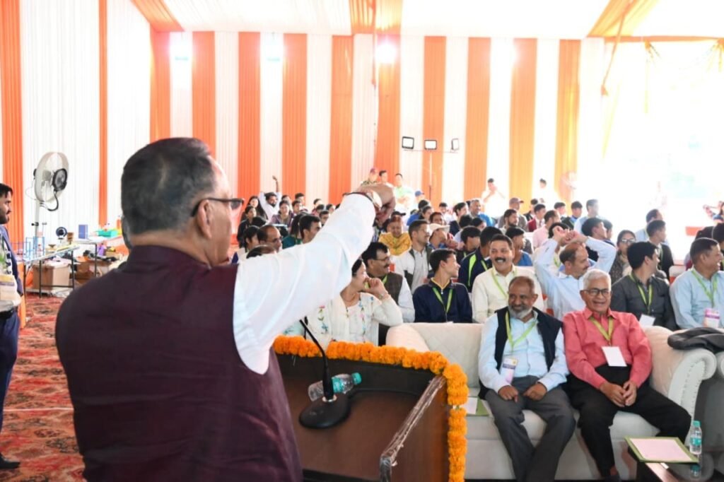vigyan-evan-praudyogikee-preemiyr-leeg-vidyarthiyon-men-nvachar-aur-vaigyanik.jpg